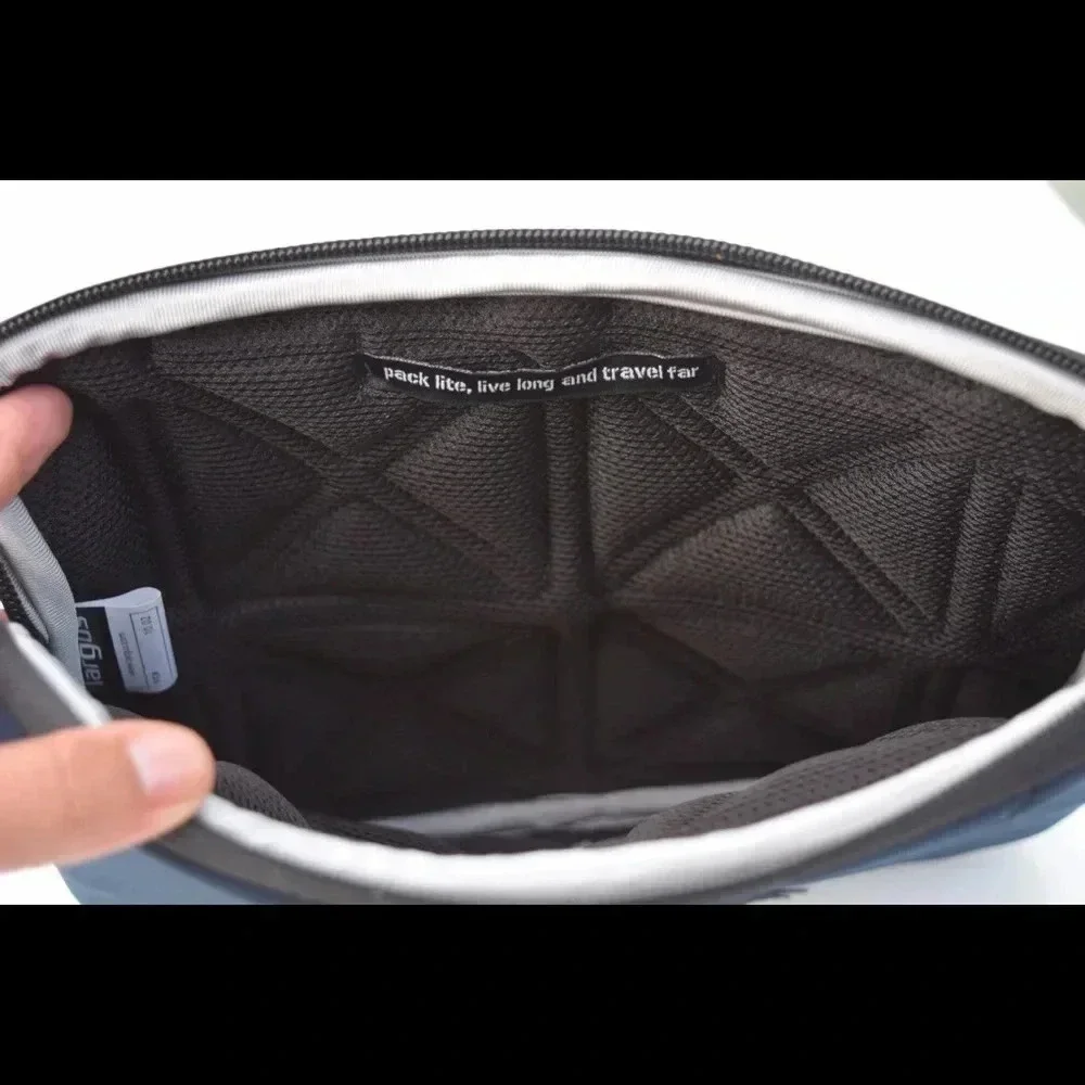 Targus mini iPad bag
